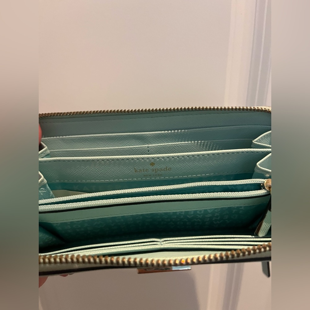 Kate Spade Light Green Wallet - Picture 3 of 4